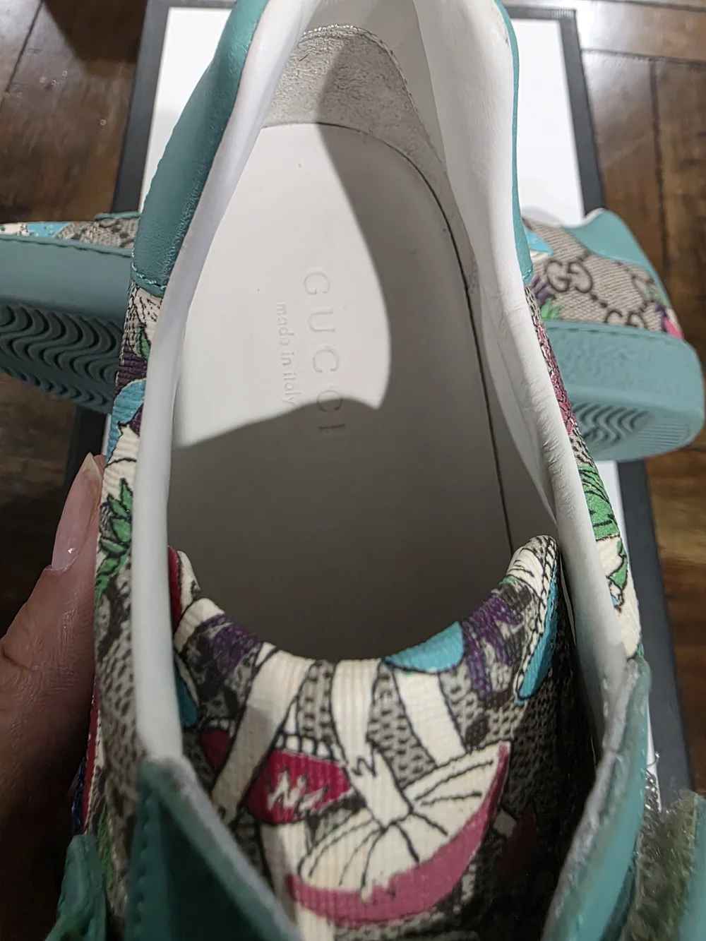 Gucci Kids Teal Mushroom Print Velcro Sneakers Size 33 Kids Like New